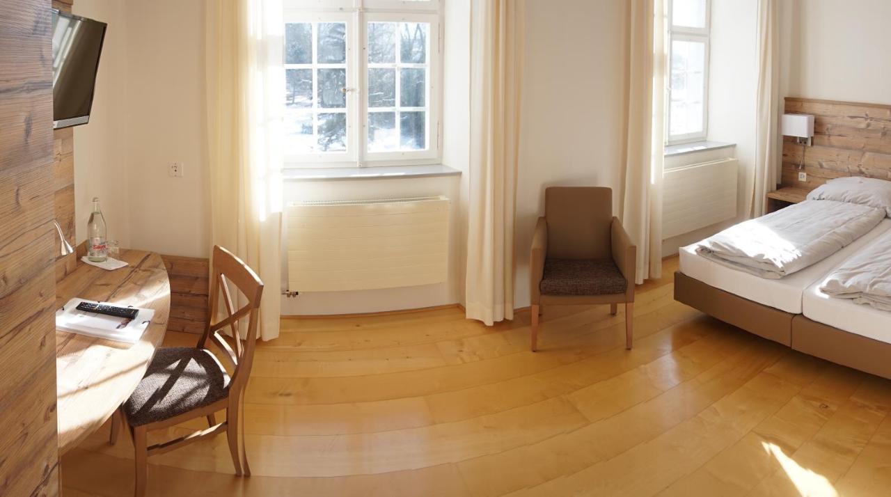 Klosterhotel Kreuz Mariastein Εξωτερικό φωτογραφία