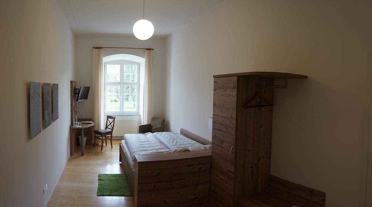 Klosterhotel Kreuz Mariastein Εξωτερικό φωτογραφία